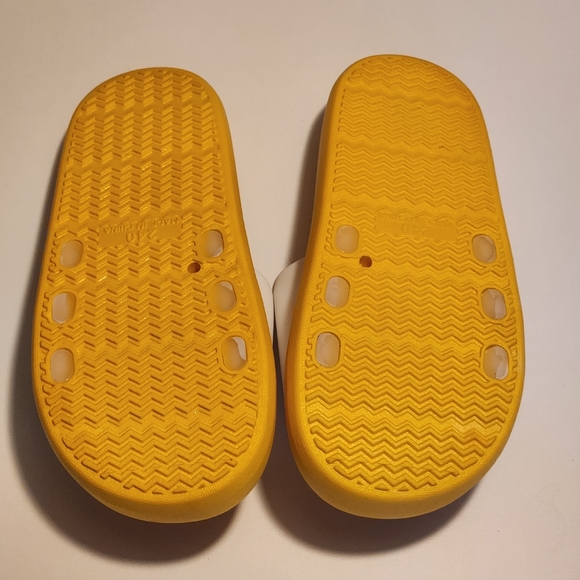 BTS x Mcdonald's Melting Butter Slides Sandles - Picture 10 of 16